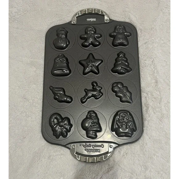 Norpro 12 Cavity Nonstick Christmas Cookie Cake Baking Candy Melting Sheet Pan - Picture 2 of 6